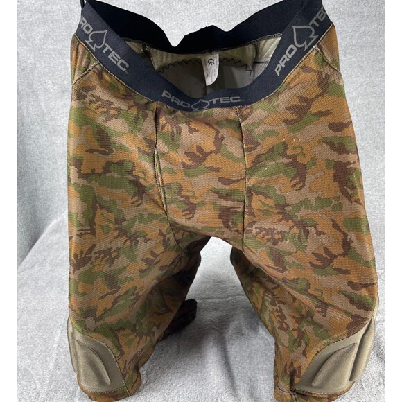 Pro-Tec IPS Compression Shorts Hip Pads Mens Size Medium Camo Print Multi Sport - Picture 1 of 9